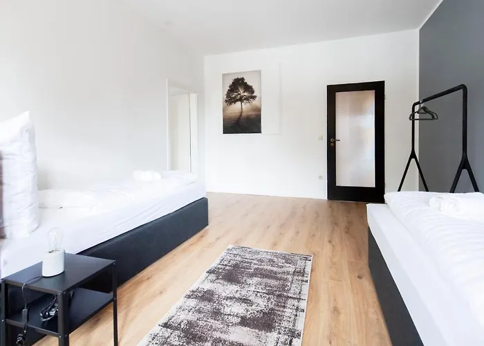 Working Loft - 8 Box Spring Beds *