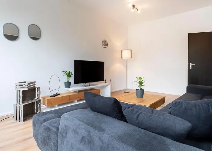 Working Loft - 8 Box Spring Beds *