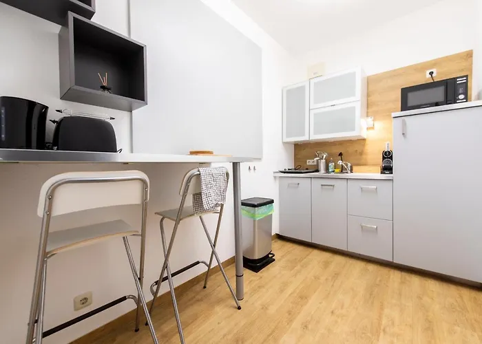 Working Loft - 8 Box Spring Beds Lejlighed Emmerich