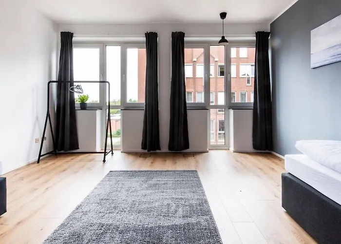 Working Loft - 8 Box Spring Beds